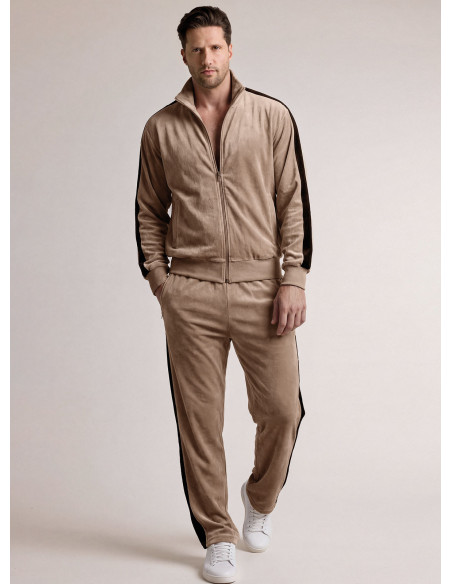 Tuta in tessuto morbido con felpa full zip e pantalone lungo dritto