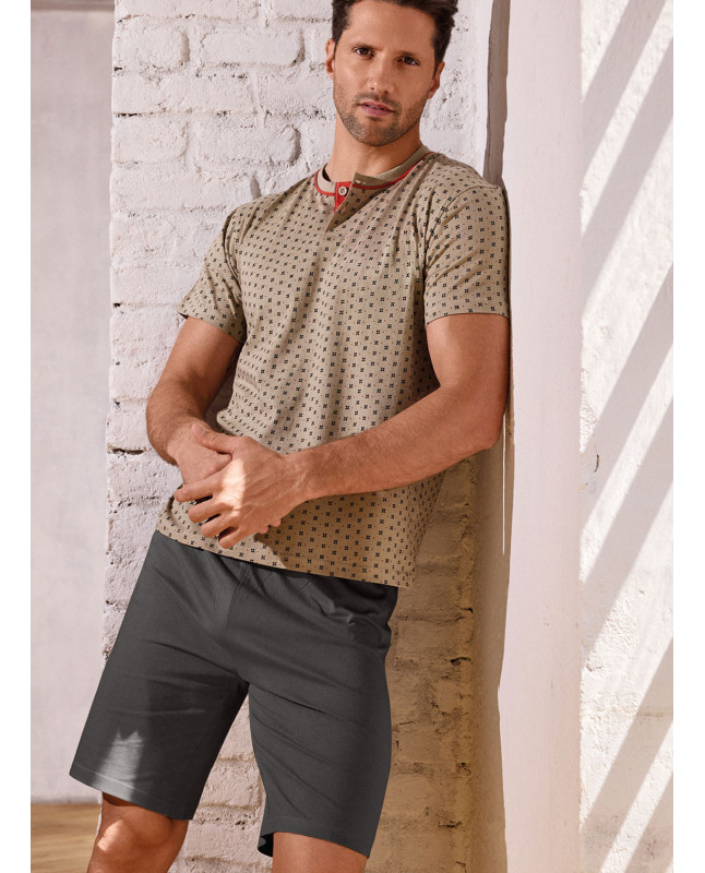 Pigiama uomo serafino mezza manica in jersey di cotone con shorts Serie Tight INFIOREUOMO