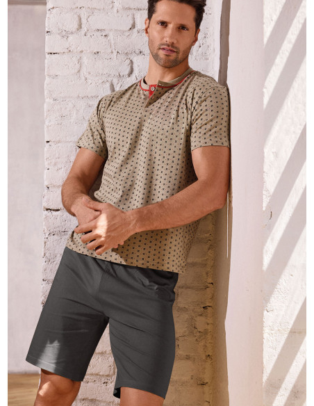 Pigiama uomo serafino mezza manica in jersey di cotone con shorts Serie Tight INFIOREUOMO