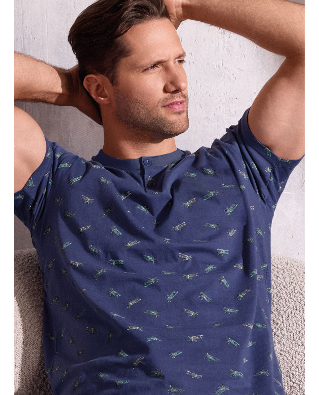 Pigiama uomo serafino mezza manica in jersey di cotone microfantasia aeroplani con shorts Serie Plane INFIOREUOMO