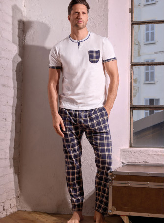 Pigiama uomo serafino manica lunga in jersey di cotone con pantalone lungo fantasia check Serie Chilling INFIOREUOMO 2