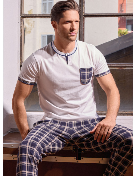 Pigiama uomo serafino manica lunga in jersey di cotone con pantalone lungo fantasia check Serie Chilling INFIOREUOMO