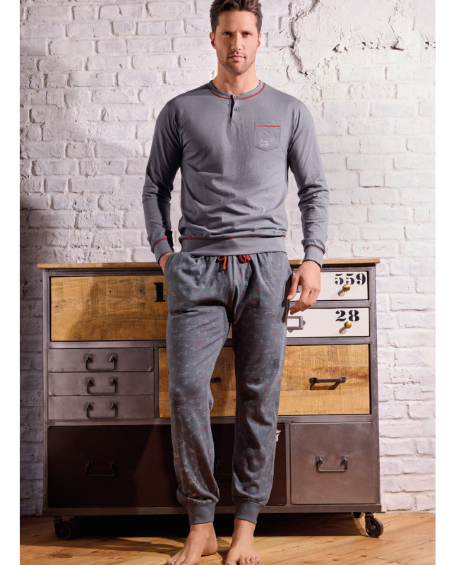 Pigiama uomo serafino manica lunga in jersey di cotone con pantalone lungo con polsi Serie Play Dog INFIOREUOMO
