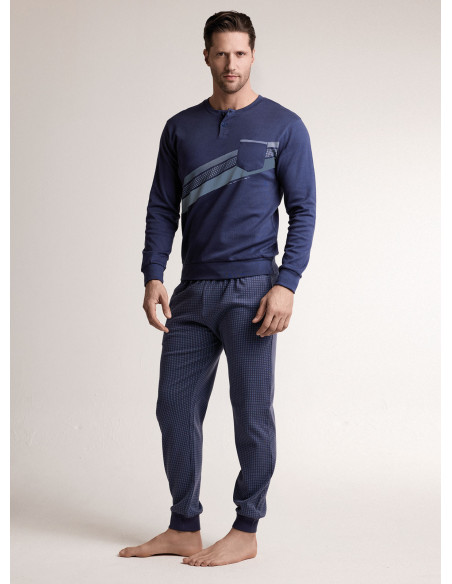 Pigiama in interlock di cotone con maglia serafino a maniche lunghe e pantalone lungo con polsi
