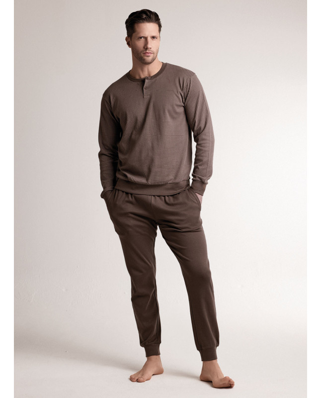 Pigiama in interlock di cotone con maglia serafino a maniche lunghe e pantalone lungo con polsi