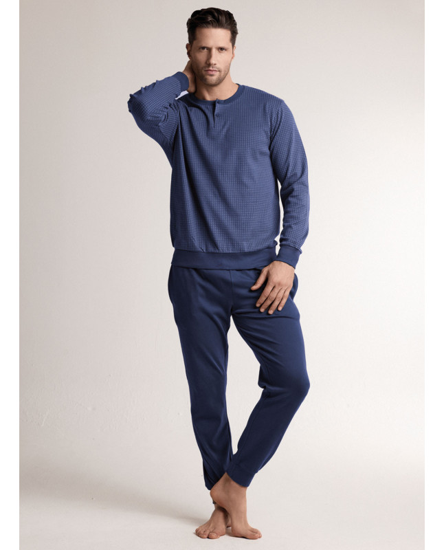 Pigiama in interlock di cotone con maglia serafino a maniche lunghe e pantalone lungo con polsi