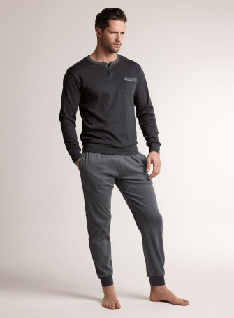 Pigiama in interlock di cotone con maglia serafino a maniche lunghe e pantalone lungo con polsi