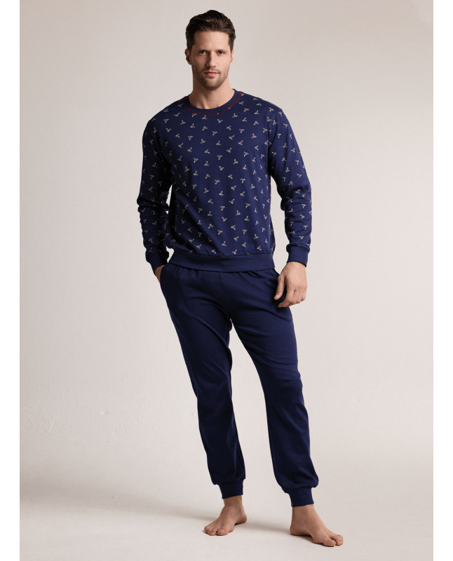 Pigiama in interlock di cotone con maglia girocollo a maniche lunghe e pantalone lungo con polsi