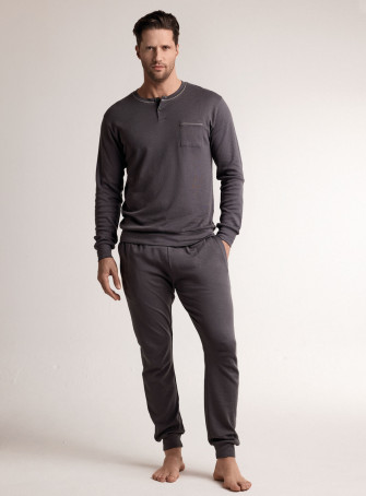 Pigiama in interlock di cotone con maglia serafino a maniche lunghe e pantalone lungo con polsi