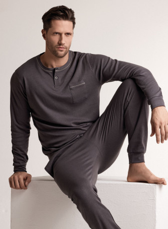 Pigiama in interlock di cotone con maglia serafino a maniche lunghe e pantalone lungo con polsi 2
