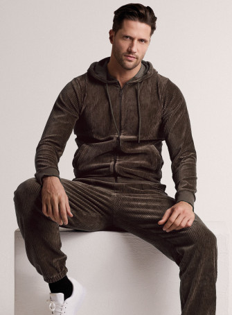 Tuta in tessuto morbido con felpa full zip con cappuccio e pantalone lungo con polsi 2